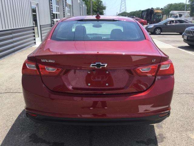 2017 Chevrolet Malibu LT 4dr Sedan